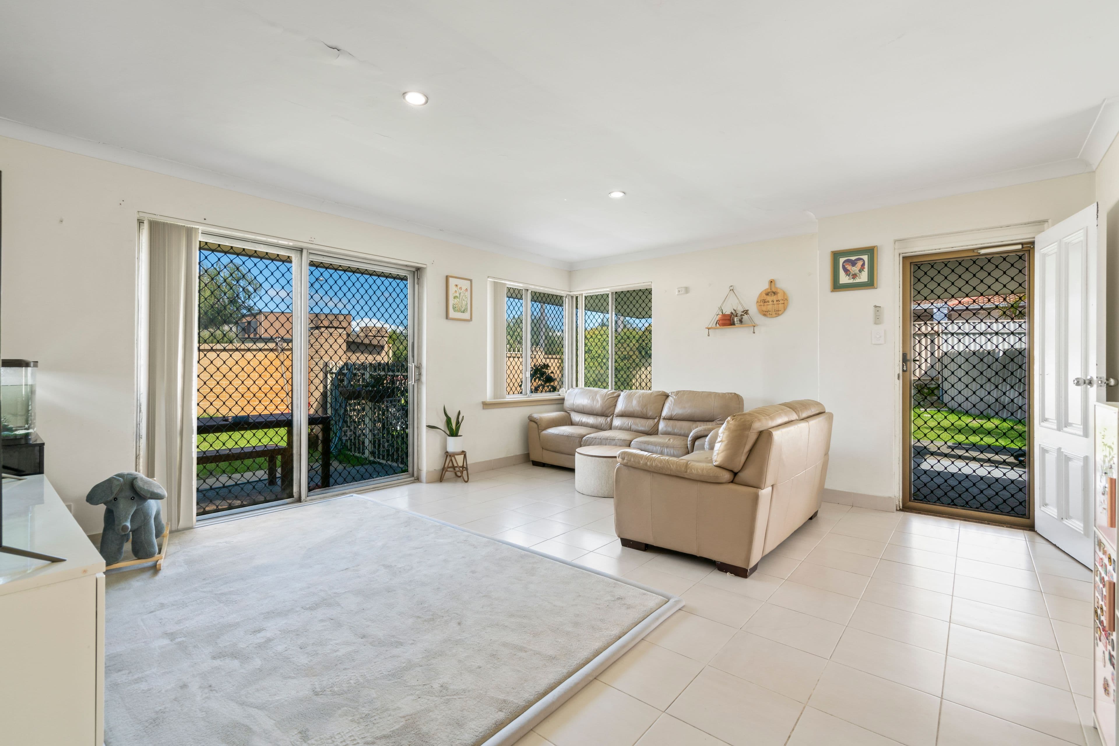 215B Manning Road, Waterford WA 6152, Waterford - Thumbnail 2