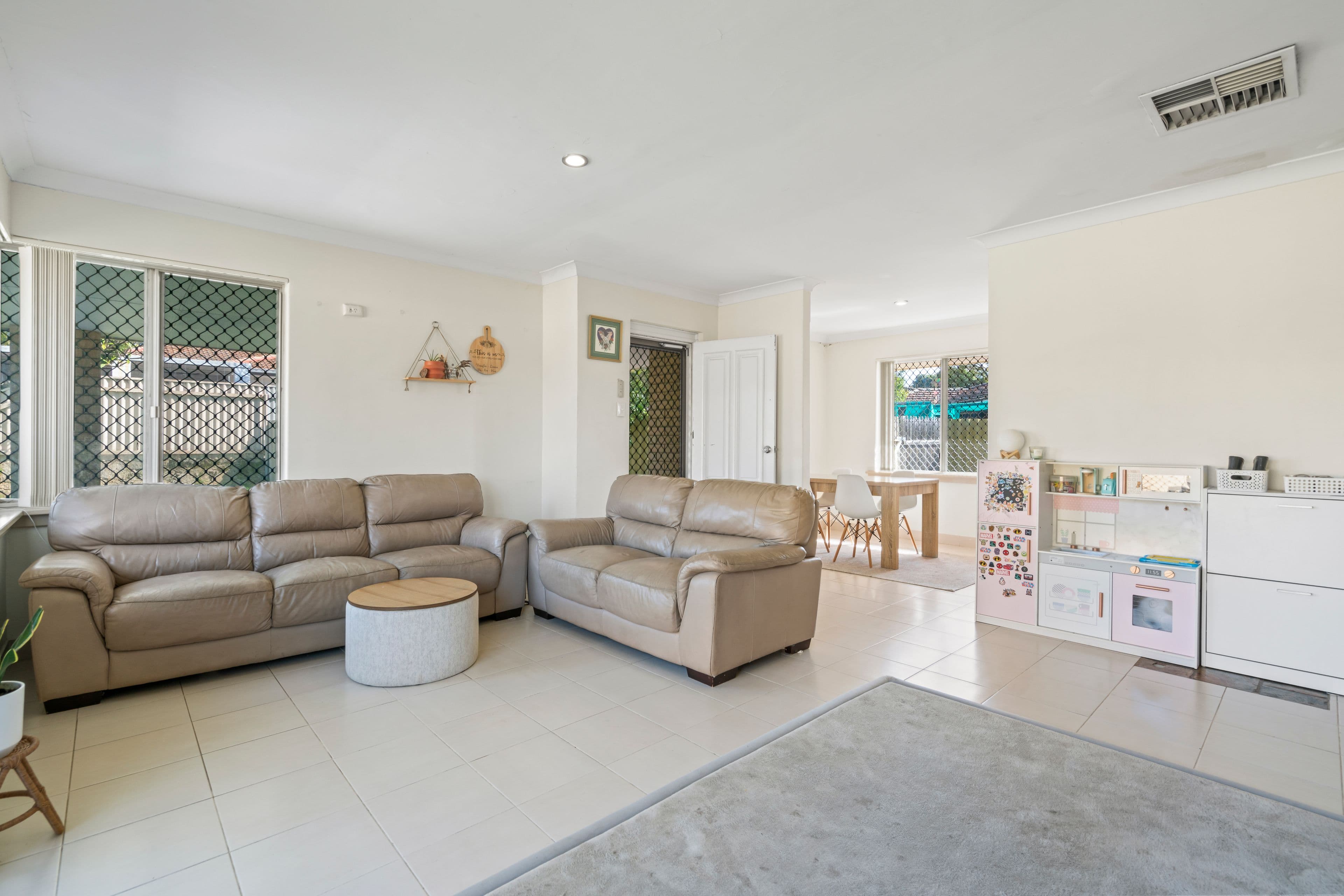 215B Manning Road, Waterford WA 6152, Waterford - Thumbnail 3