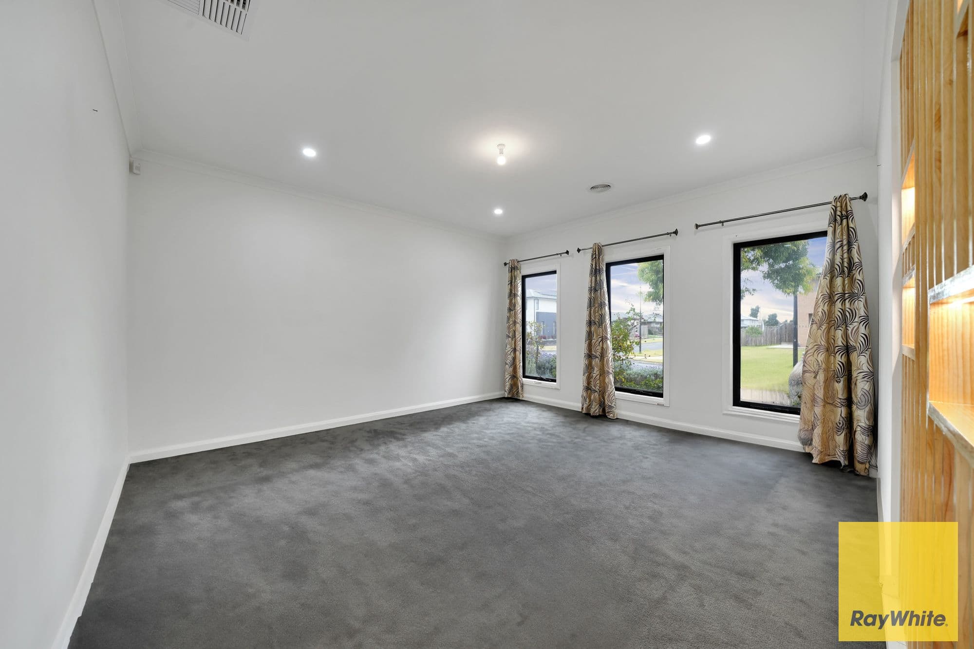 92 Pioneer Drive, AINTREE VIC 3336, Aintree - Thumbnail 4