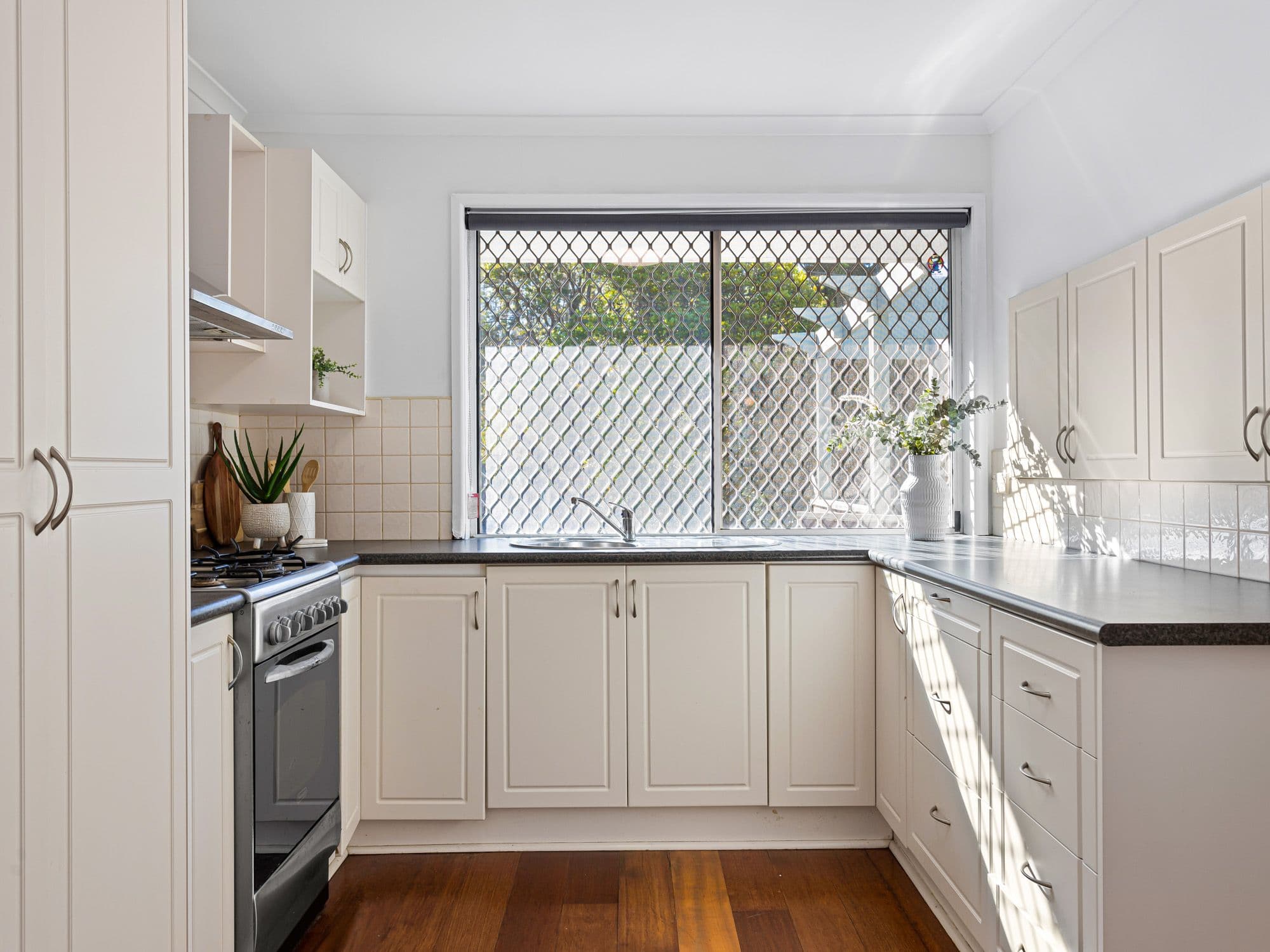 82 Edmund Rice Drive, Southport QLD 4215, Southport - Thumbnail 7