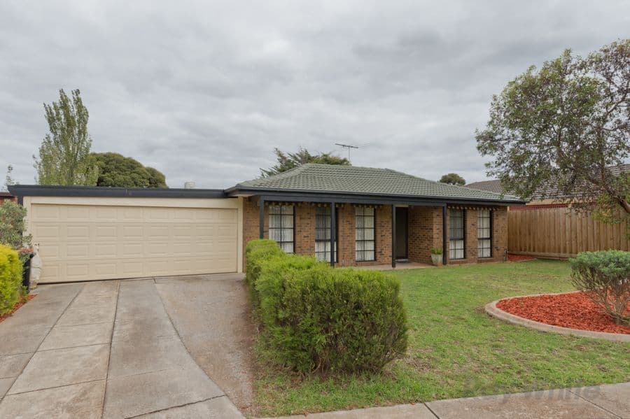 18 Heritage Way, MELTON WEST VIC 3337, Melton West - Thumbnail 2