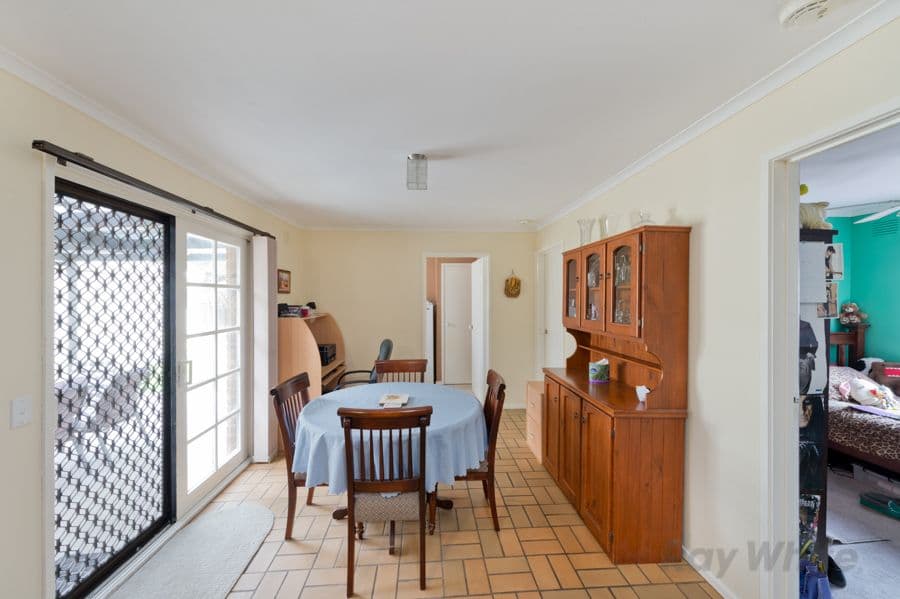 18 Heritage Way, MELTON WEST VIC 3337, Melton West - Thumbnail 6