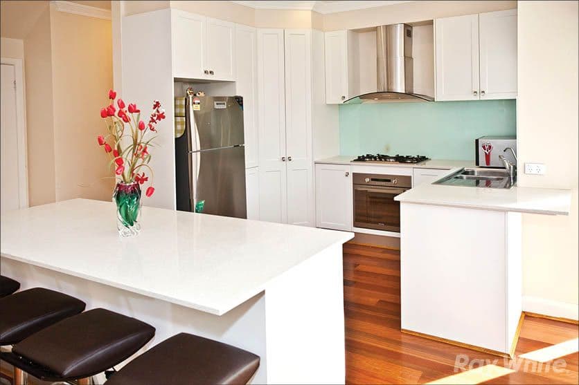 48 Delmore Crescent, GLEN WAVERLEY VIC 3150, Glen Waverley - Thumbnail 3