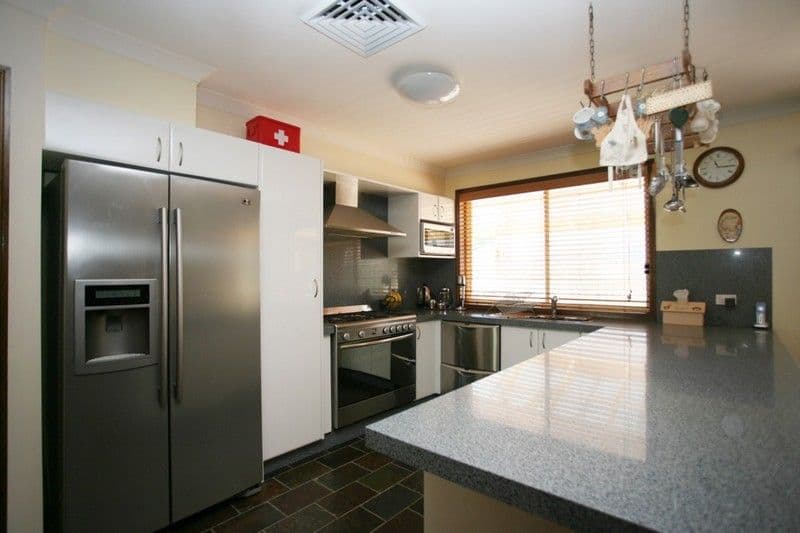 22 Coolabah Crescent, GLENMORE PARK NSW 2745, Glenmore Park - Thumbnail 6