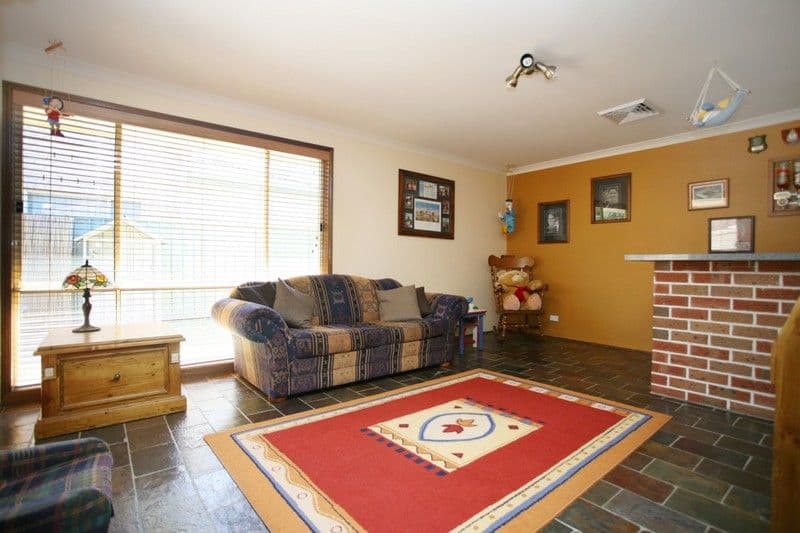 22 Coolabah Crescent, GLENMORE PARK NSW 2745, Glenmore Park - Thumbnail 8