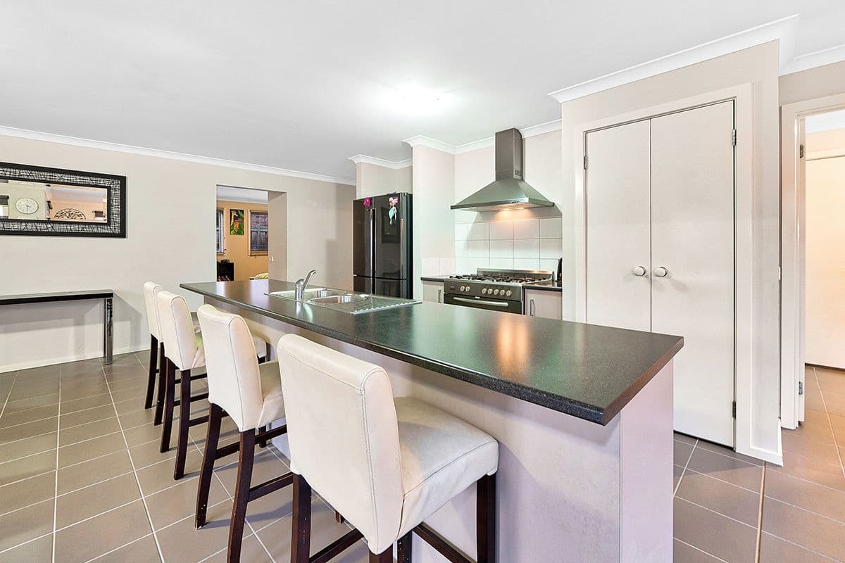 67 Thunderbolt Drive, Cranbourne East VIC 3977, Cranbourne East - Thumbnail 7