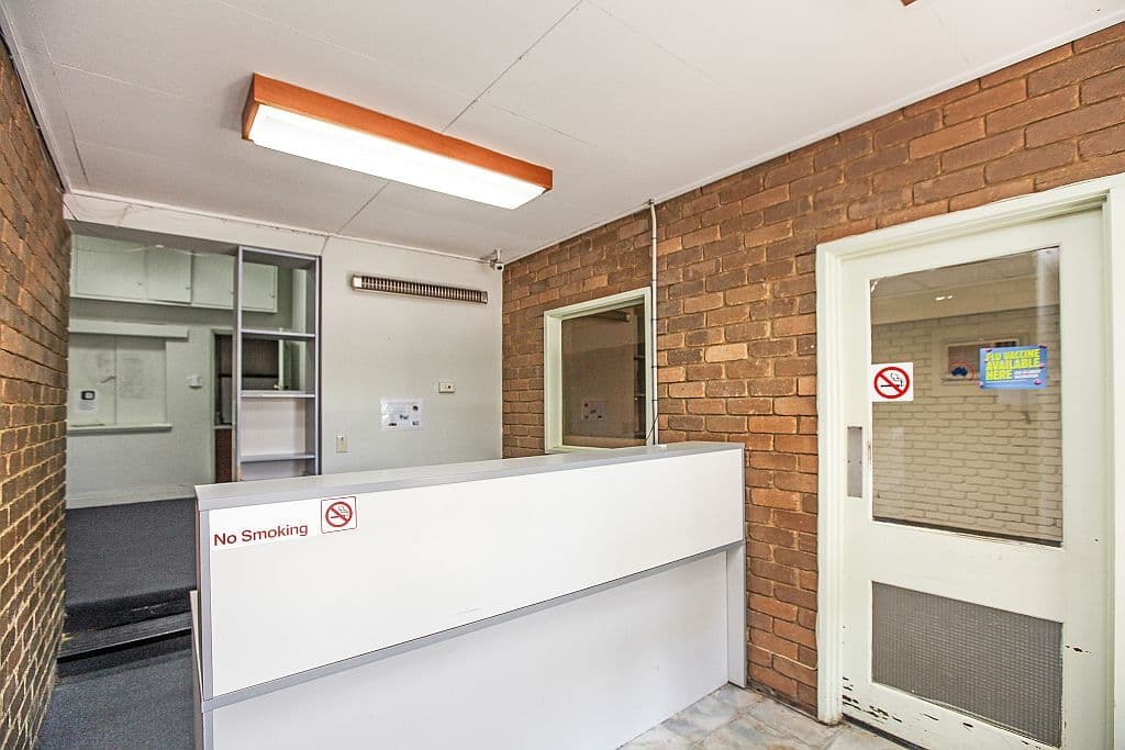 68 Oakhill Avenue, Reservoir VIC 3073, Reservoir - Thumbnail 5