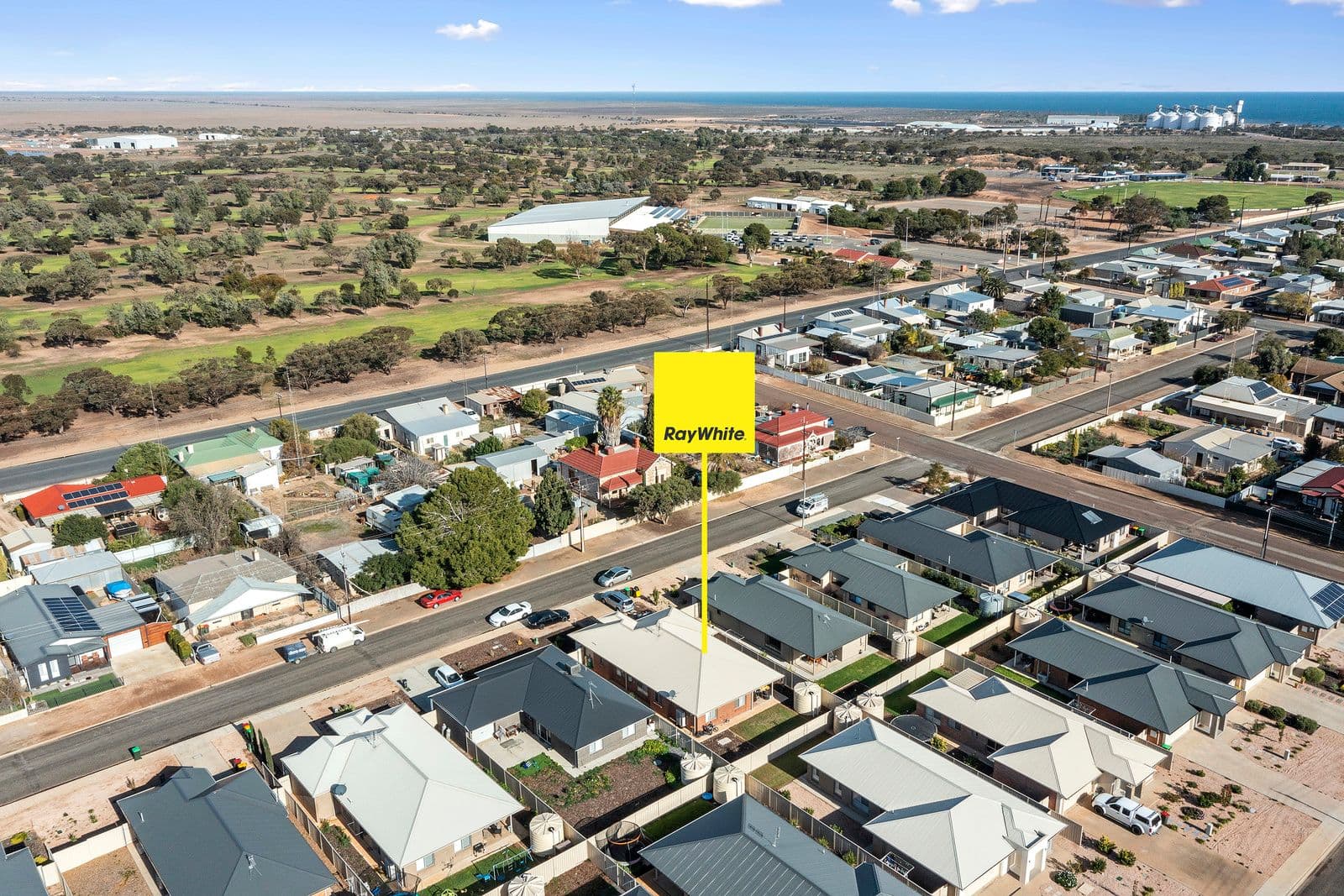 17 Daly Street, Wallaroo SA 5556, Wallaroo - Thumbnail 2