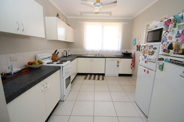 7 Wallace Court, KATHERINE NT 0850, Katherine East - Thumbnail 3