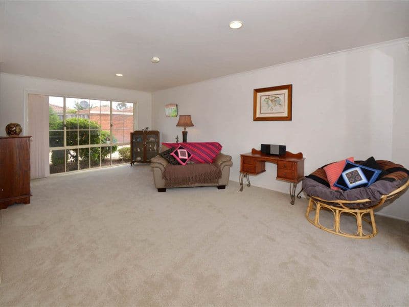99 Pasley Street, SUNBURY VIC 3429, Sunbury - Thumbnail 3