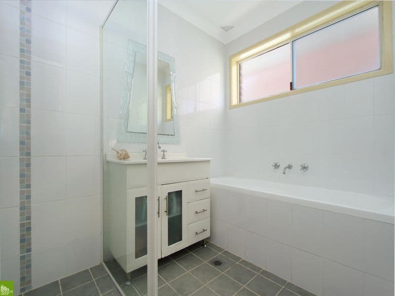 27 Poplar Avenue, Unanderra - Thumbnail 6