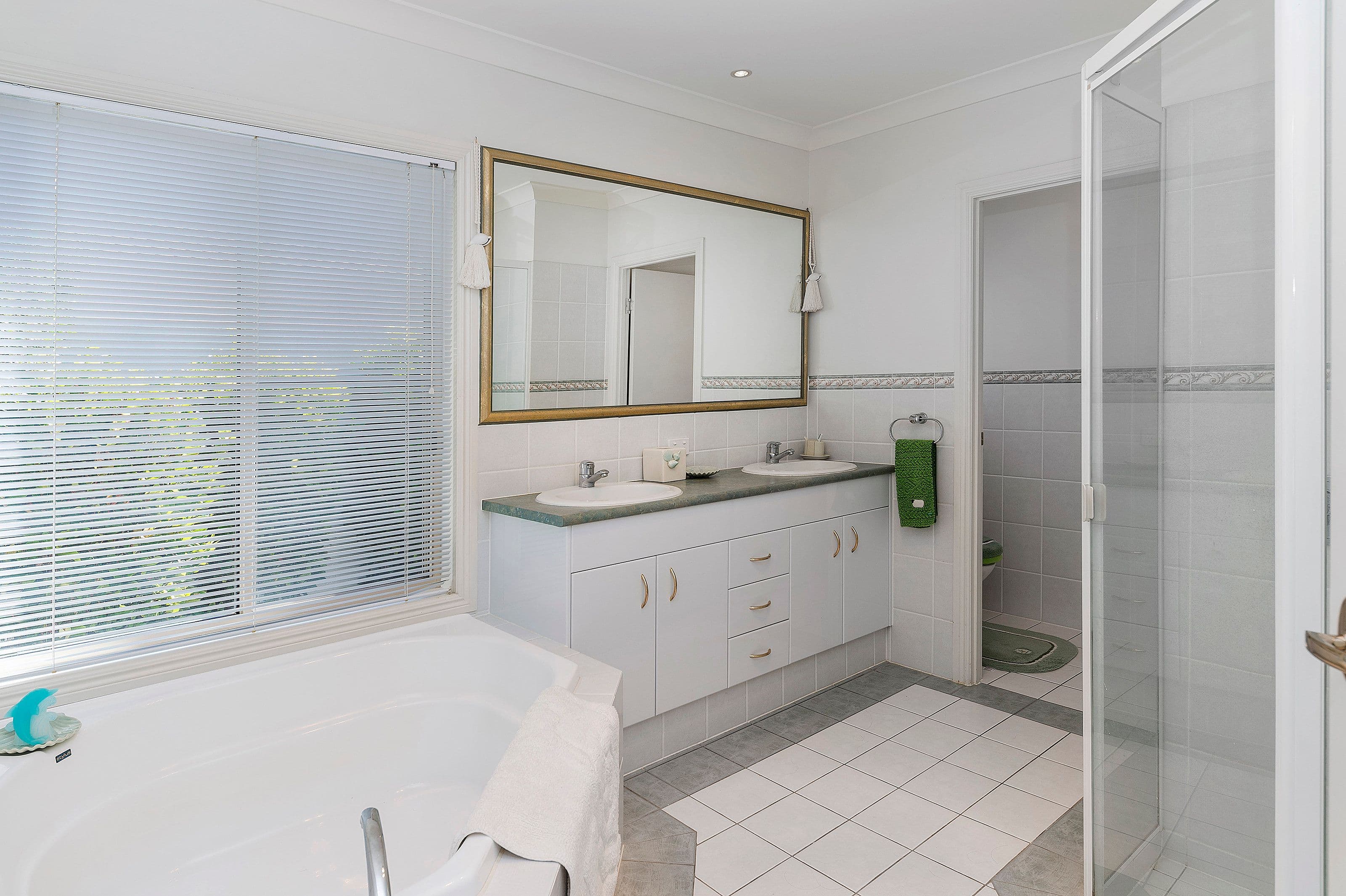1604 Rosebank Way, Hope Island QLD 4212, Hope Island - Thumbnail 7