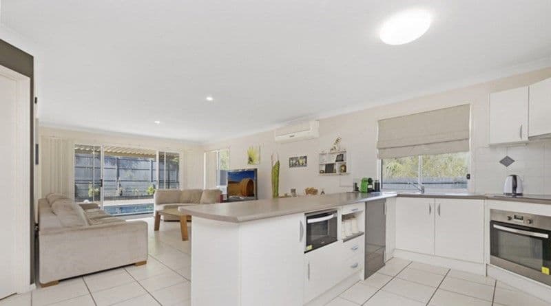 1 Freesia Court, Ormeau QLD 4208, Ormeau - Thumbnail 3