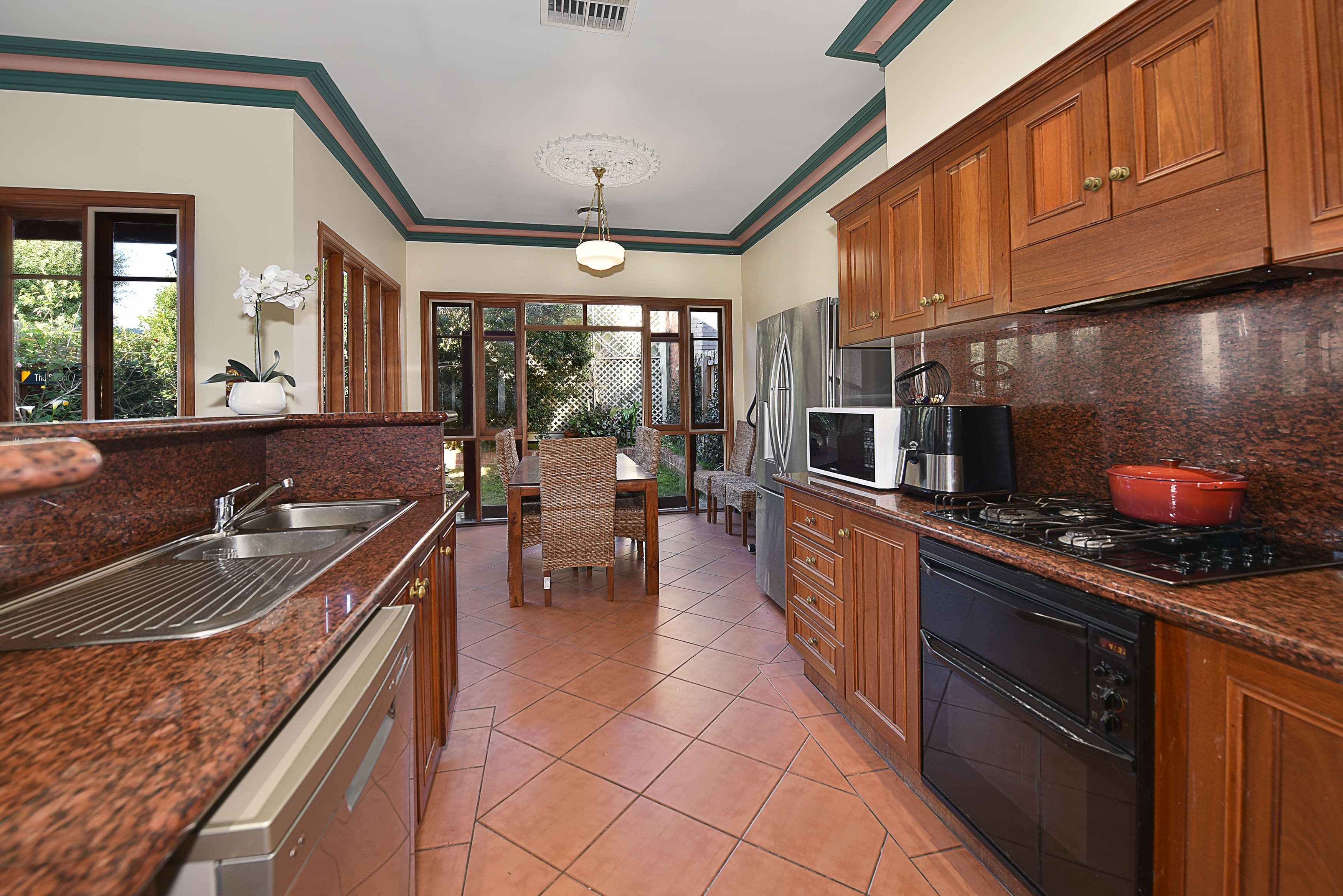 25 The Strand, Moonee Ponds VIC 3039, Moonee Ponds - Thumbnail 3