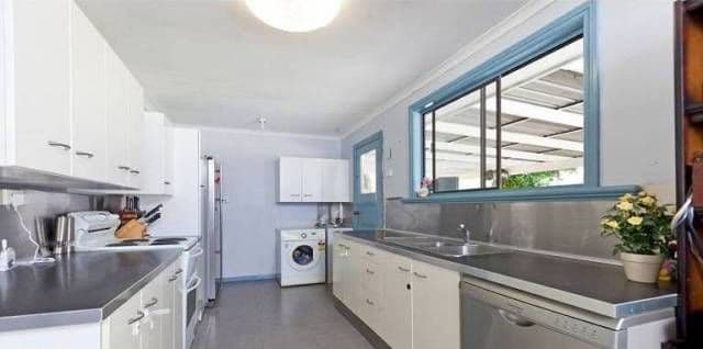 22 Jeffrey Street, CAPALABA QLD 4157, Capalaba - Thumbnail 3