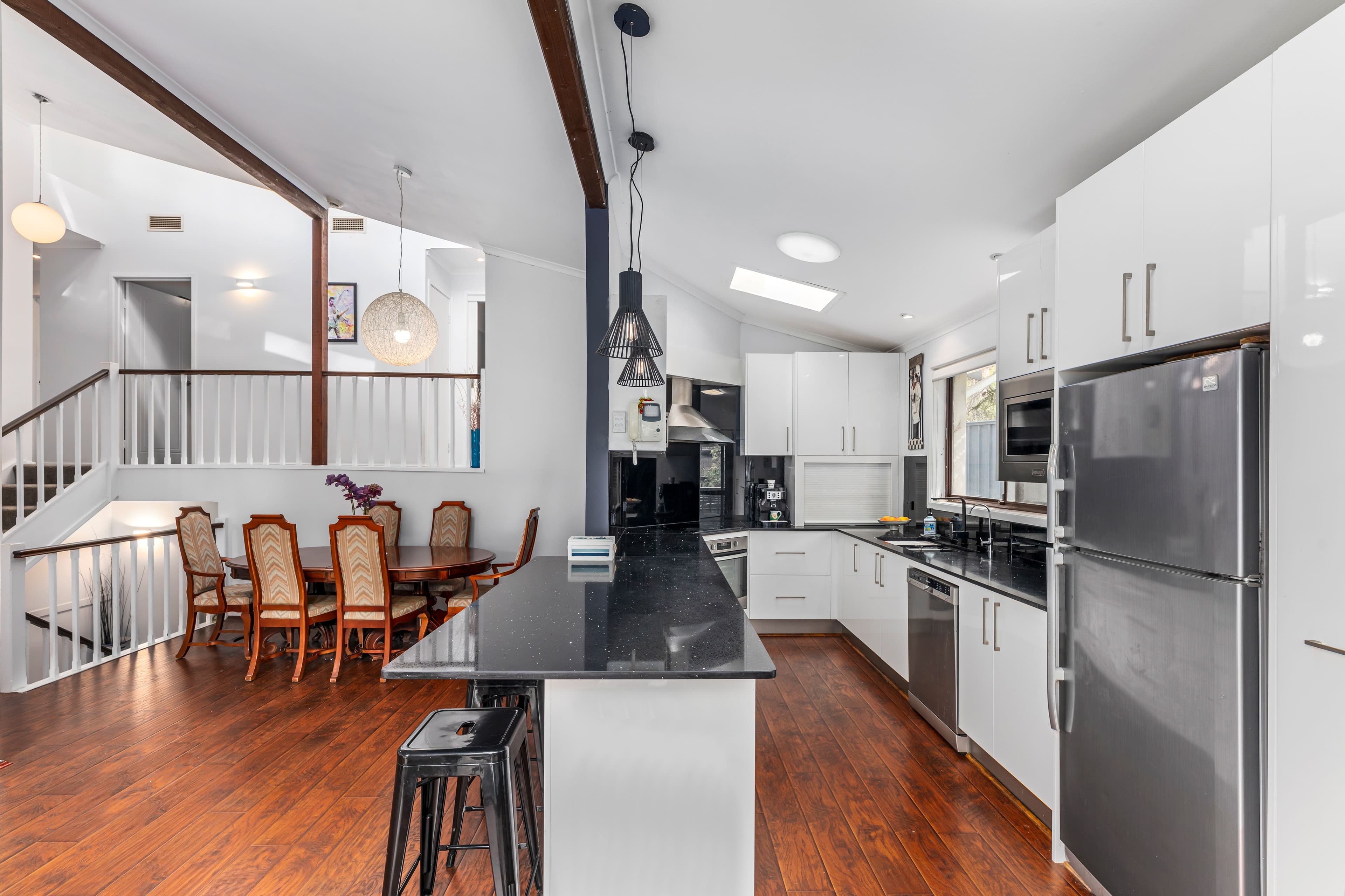 8 Ocean Place, Illawong NSW 2234, Illawong - Thumbnail 4