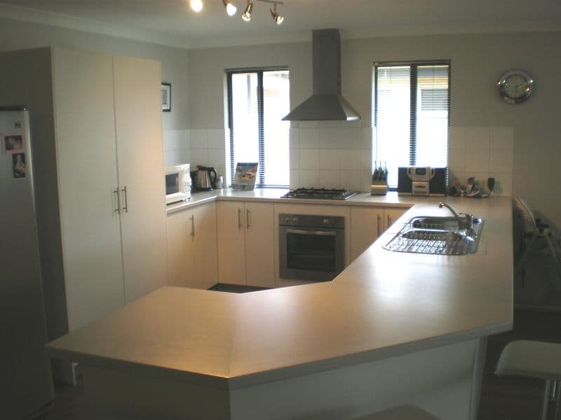 16 Yolanda Edge, WANDINA WA 6530, Wandina - Thumbnail 5
