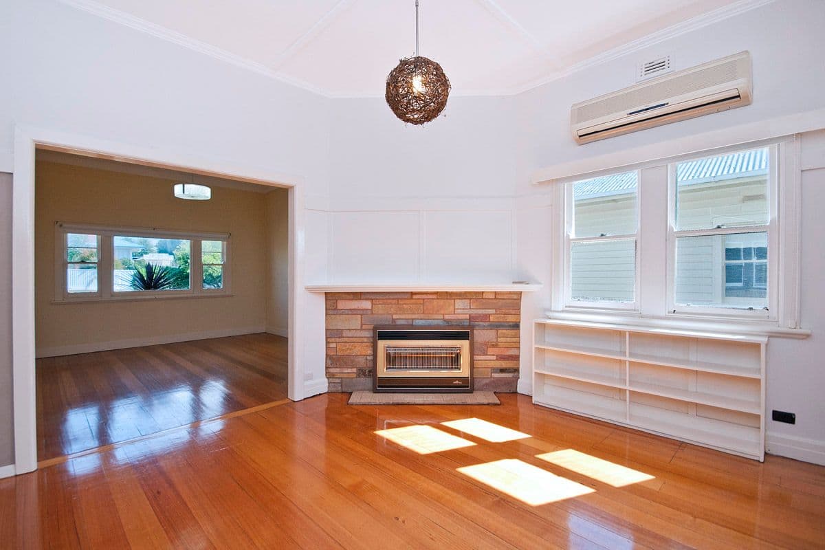 8 McConnell Street, WARRNAMBOOL VIC 3280, Warrnambool - Thumbnail 4