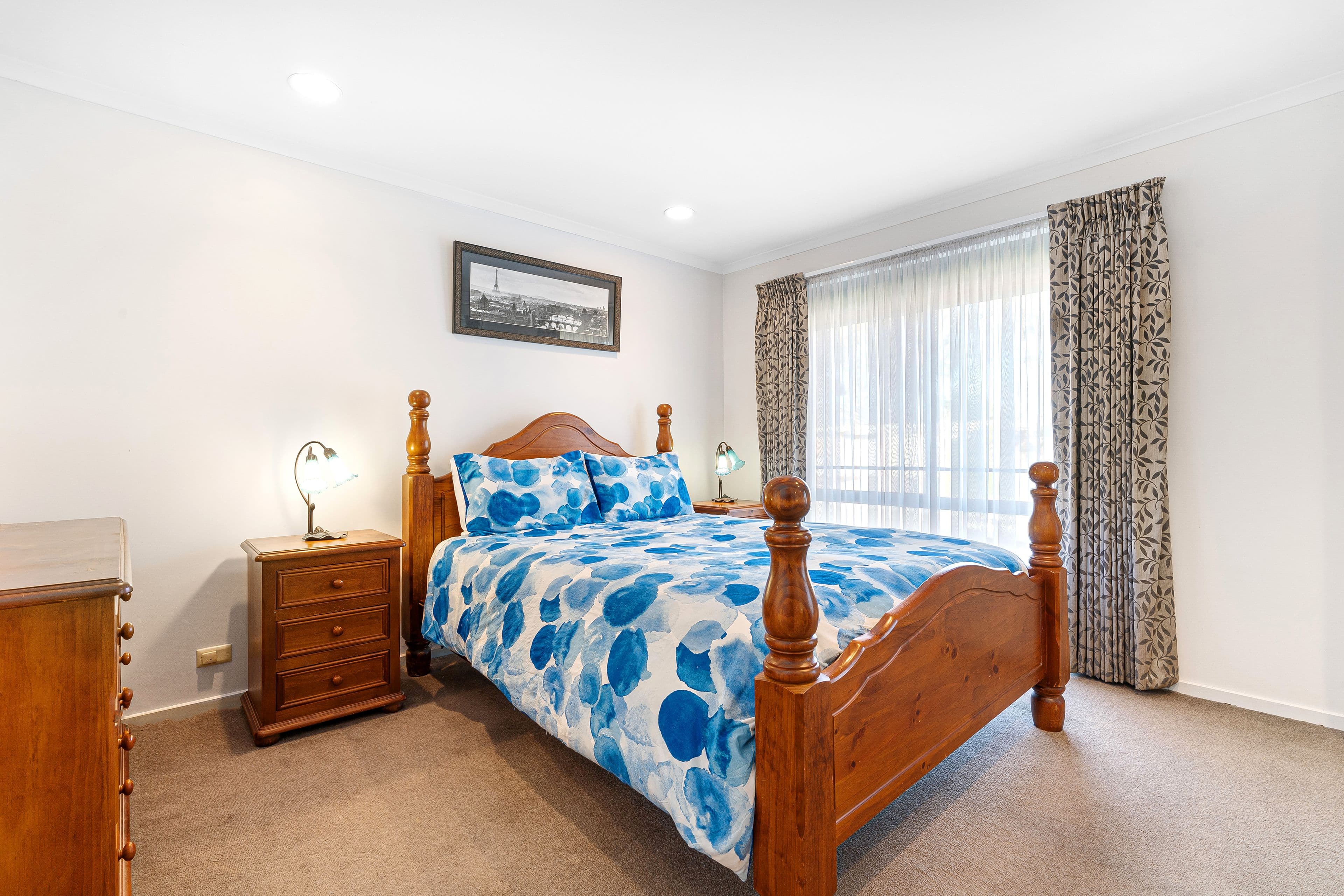 11 Denham Crescent, Cranbourne North VIC 3977, Cranbourne North - Thumbnail 2