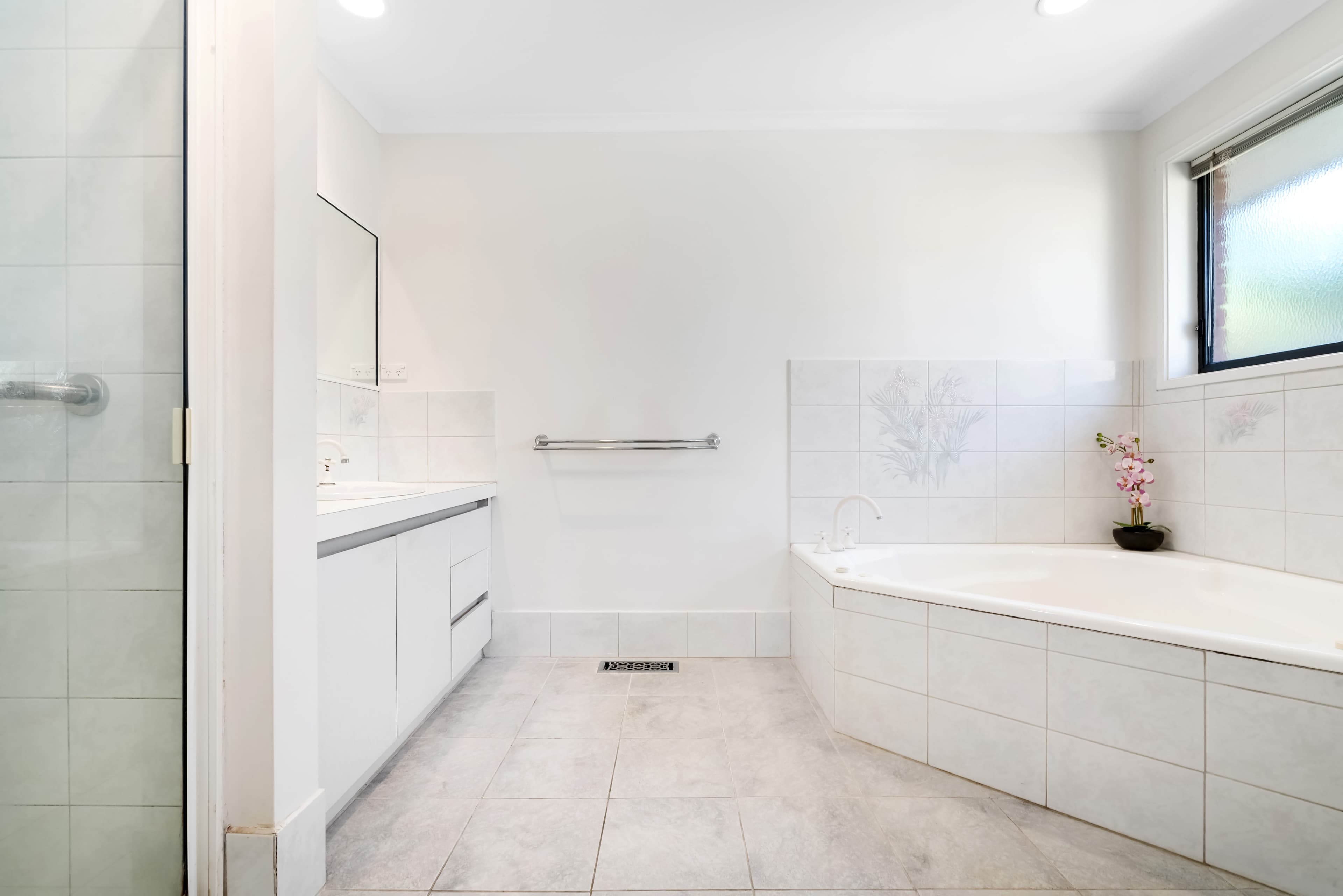 11 Denham Crescent, Cranbourne North VIC 3977, Cranbourne North - Thumbnail 3