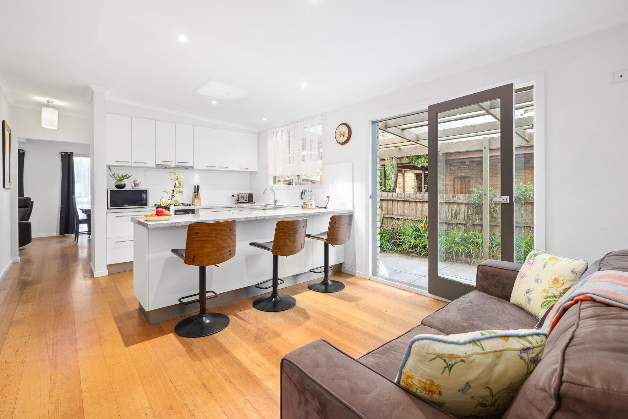 17 Mossfiel Drive, Hoppers Crossing VIC 3029, Hoppers Crossing - Thumbnail 4
