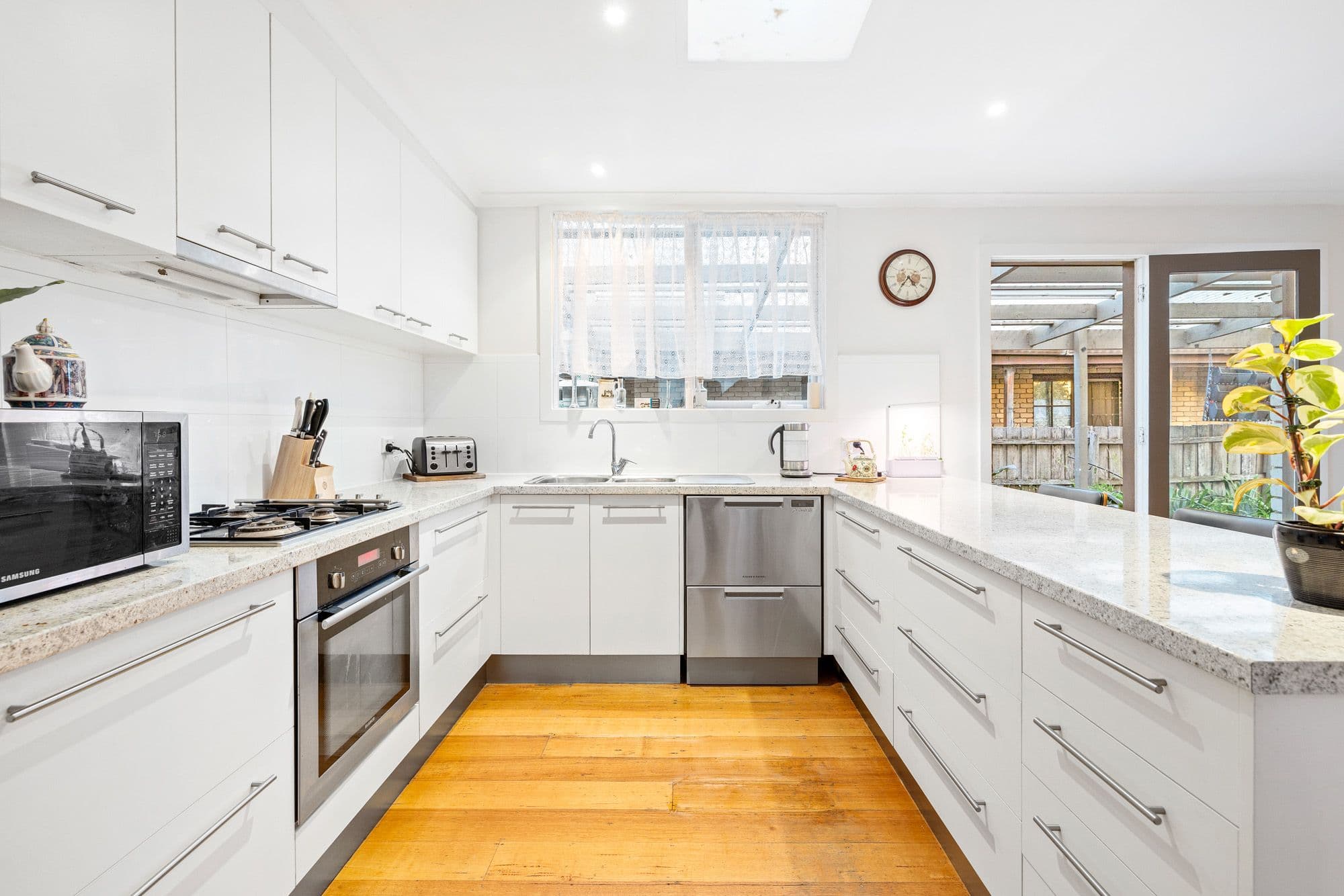 17 Mossfiel Drive, Hoppers Crossing VIC 3029, Hoppers Crossing - Thumbnail 5