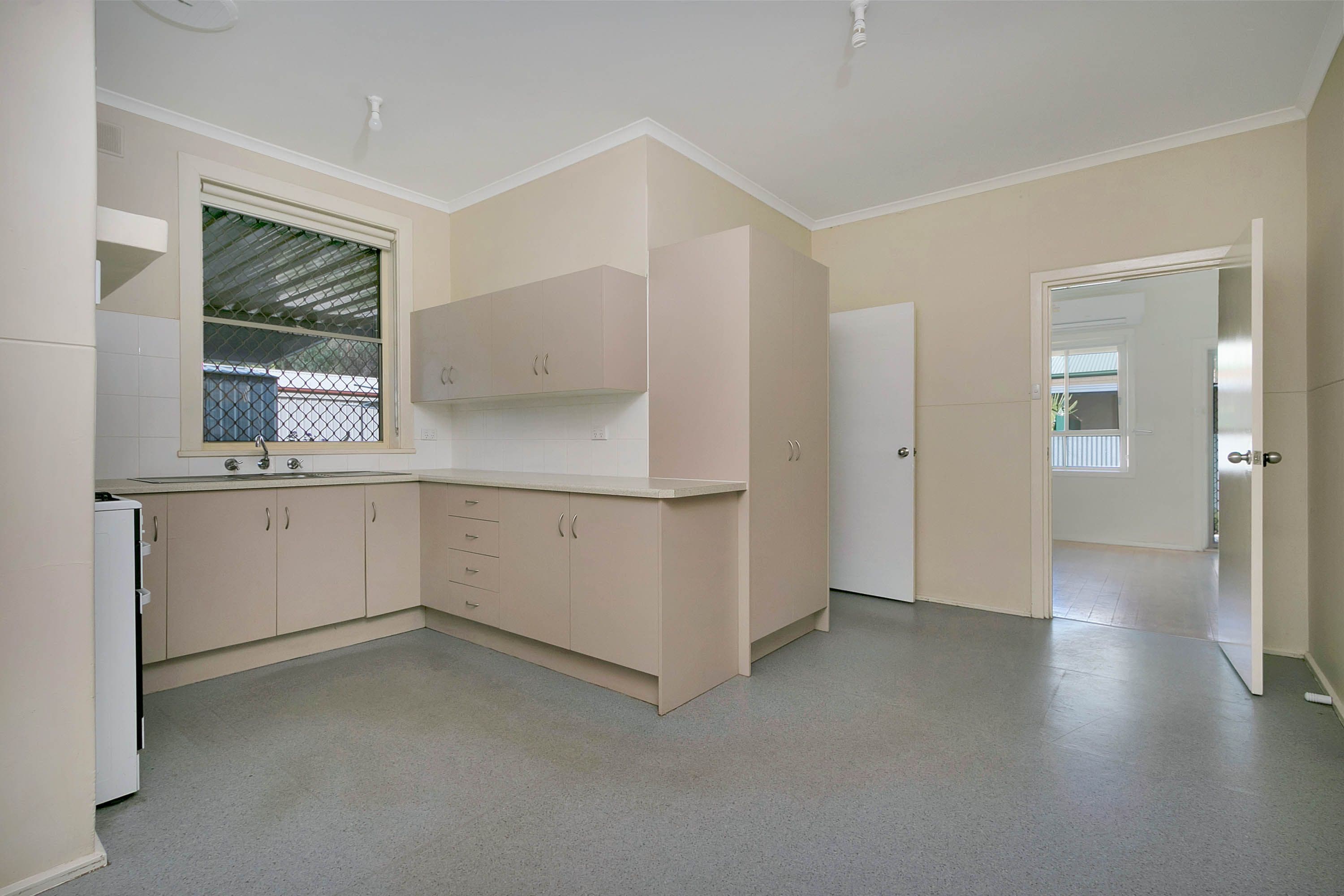 38 Marsh Avenue, Gawler South SA 5118, Gawler South - Thumbnail 3