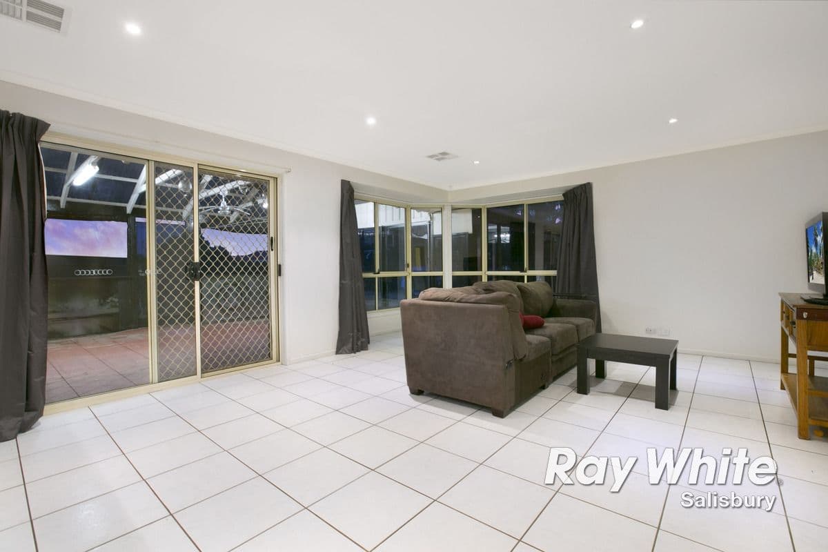 10 Earl Court, ANDREWS FARM SA 5114, Andrews Farm - Thumbnail 3