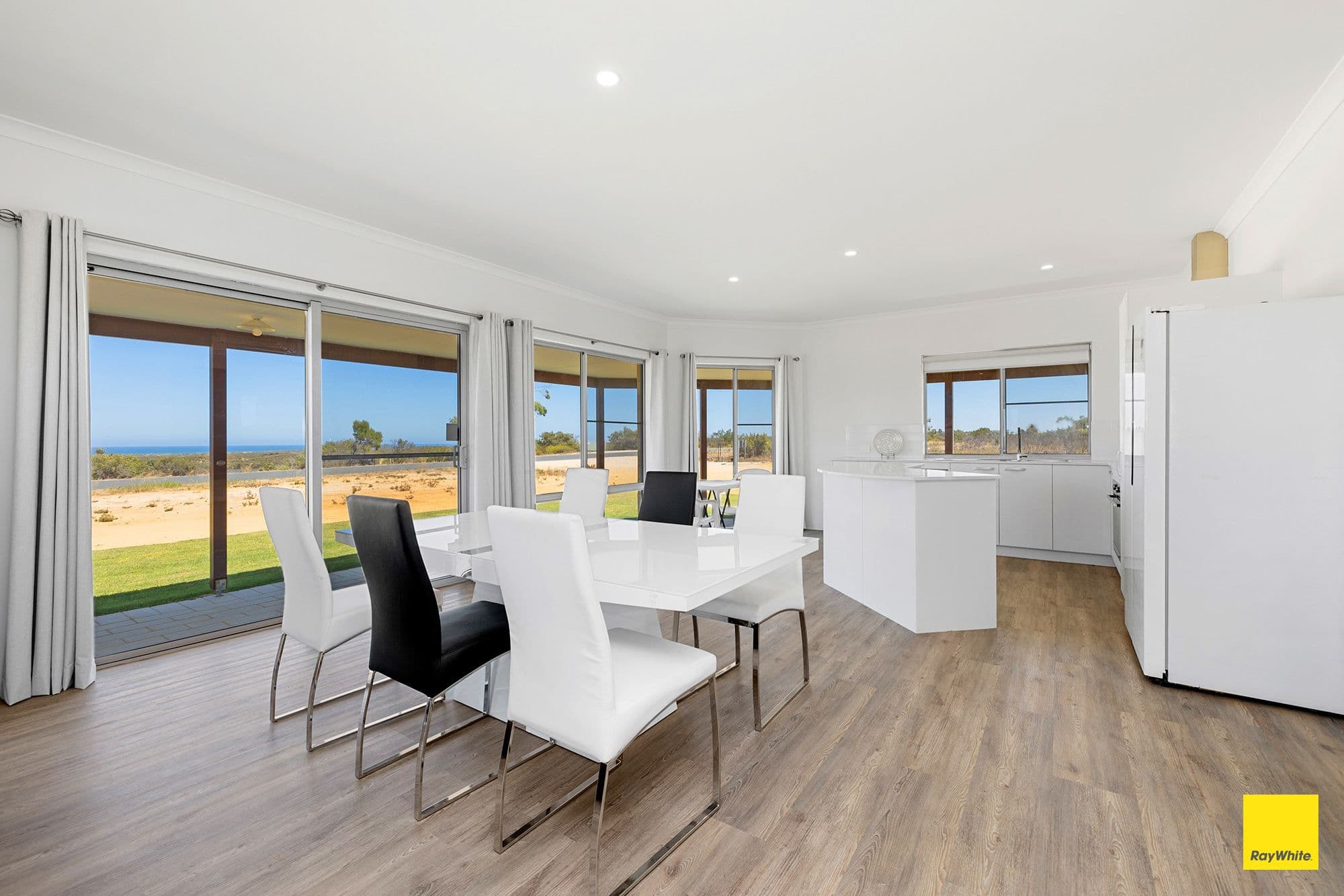 38 SEAVIEW Drive, Karakin WA 6044, Karakin - Thumbnail 8