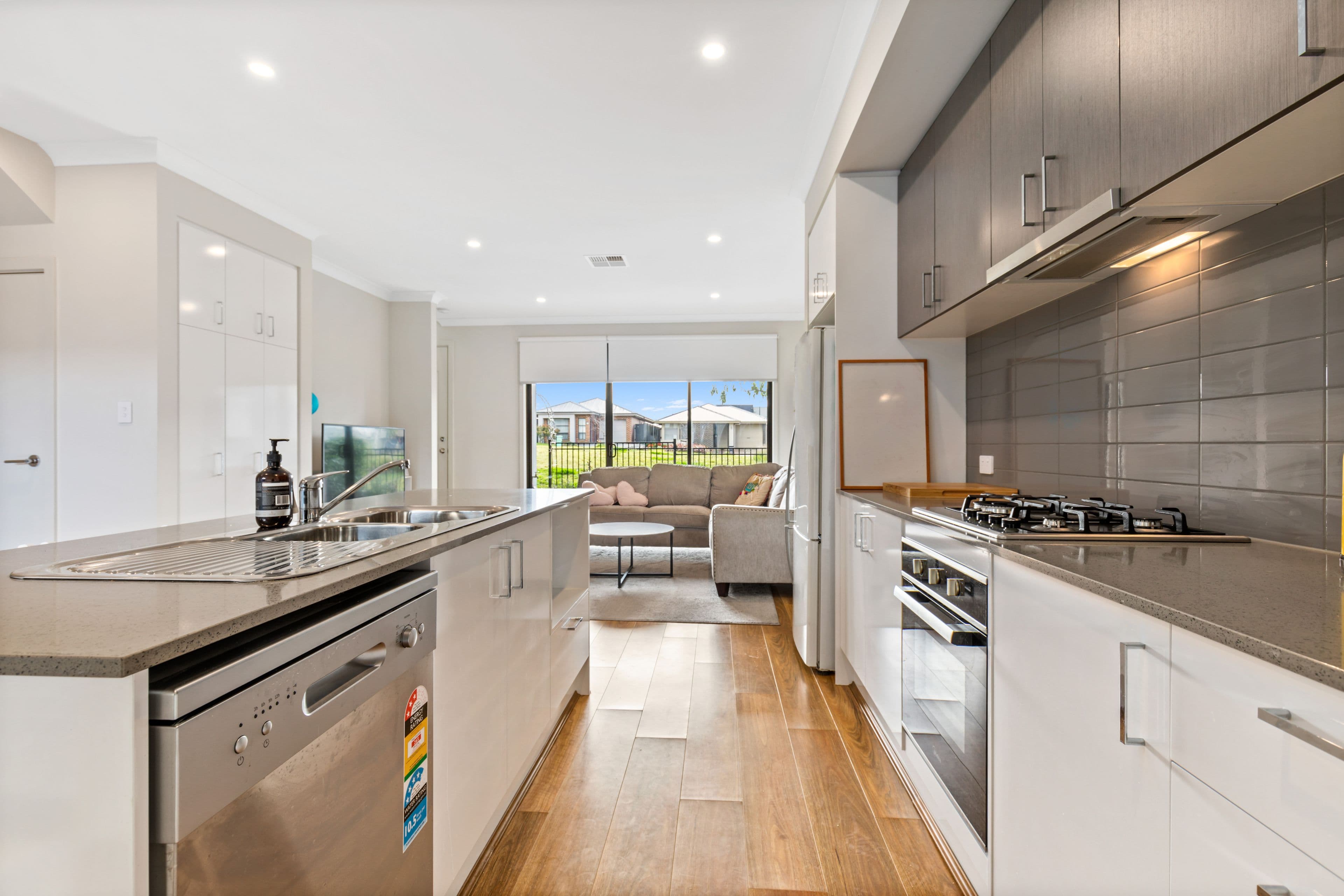 16 Lancelot Lane, Mount Barker SA 5251, Mount Barker - Thumbnail 7
