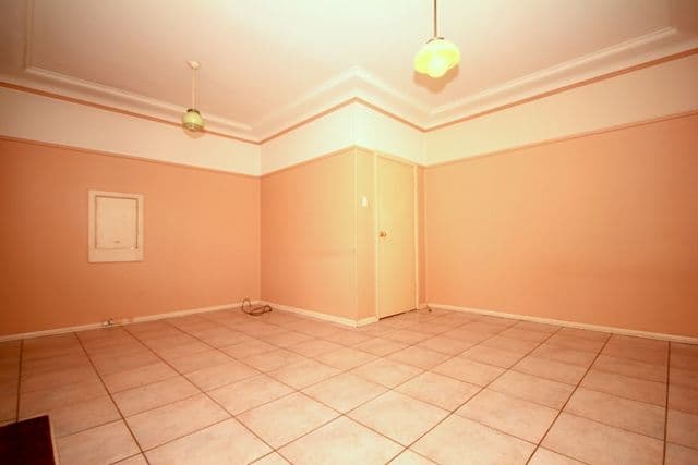 27 Simmons Street, REVESBY NSW 2212, Revesby - Thumbnail 5