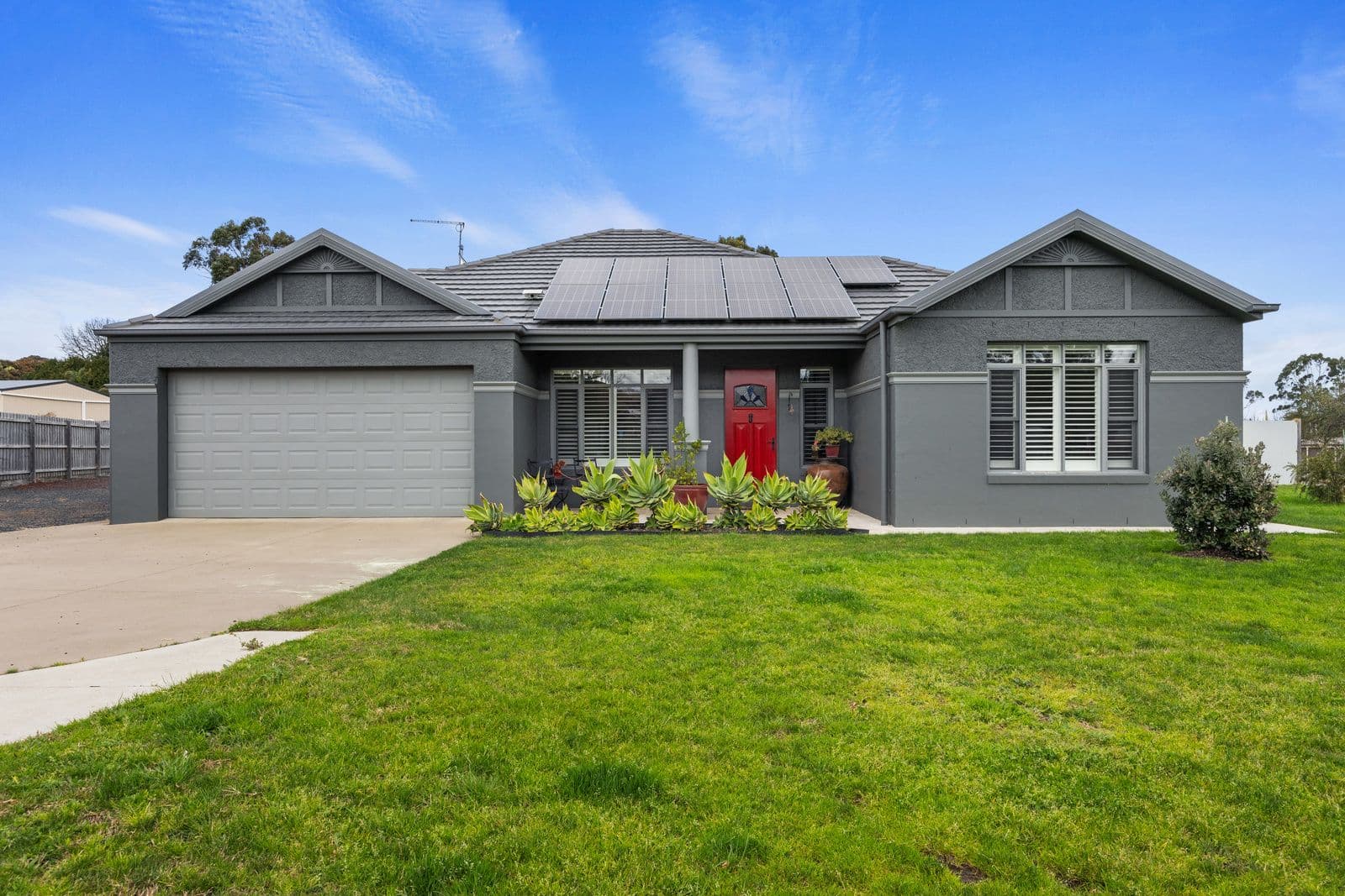 38 Worthy Street, Leongatha VIC 3953, Leongatha - Image 1