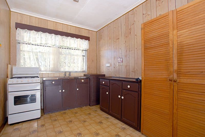 18 Laurina Court, DOVETON VIC 3177, Doveton - Thumbnail 4