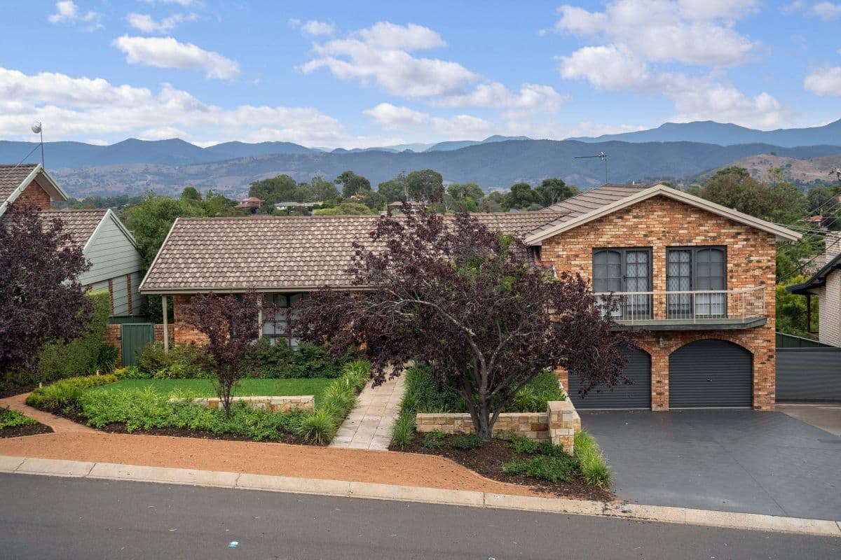 6 Harbison Crescent, Wanniassa ACT 2903, Wanniassa - Thumbnail 2