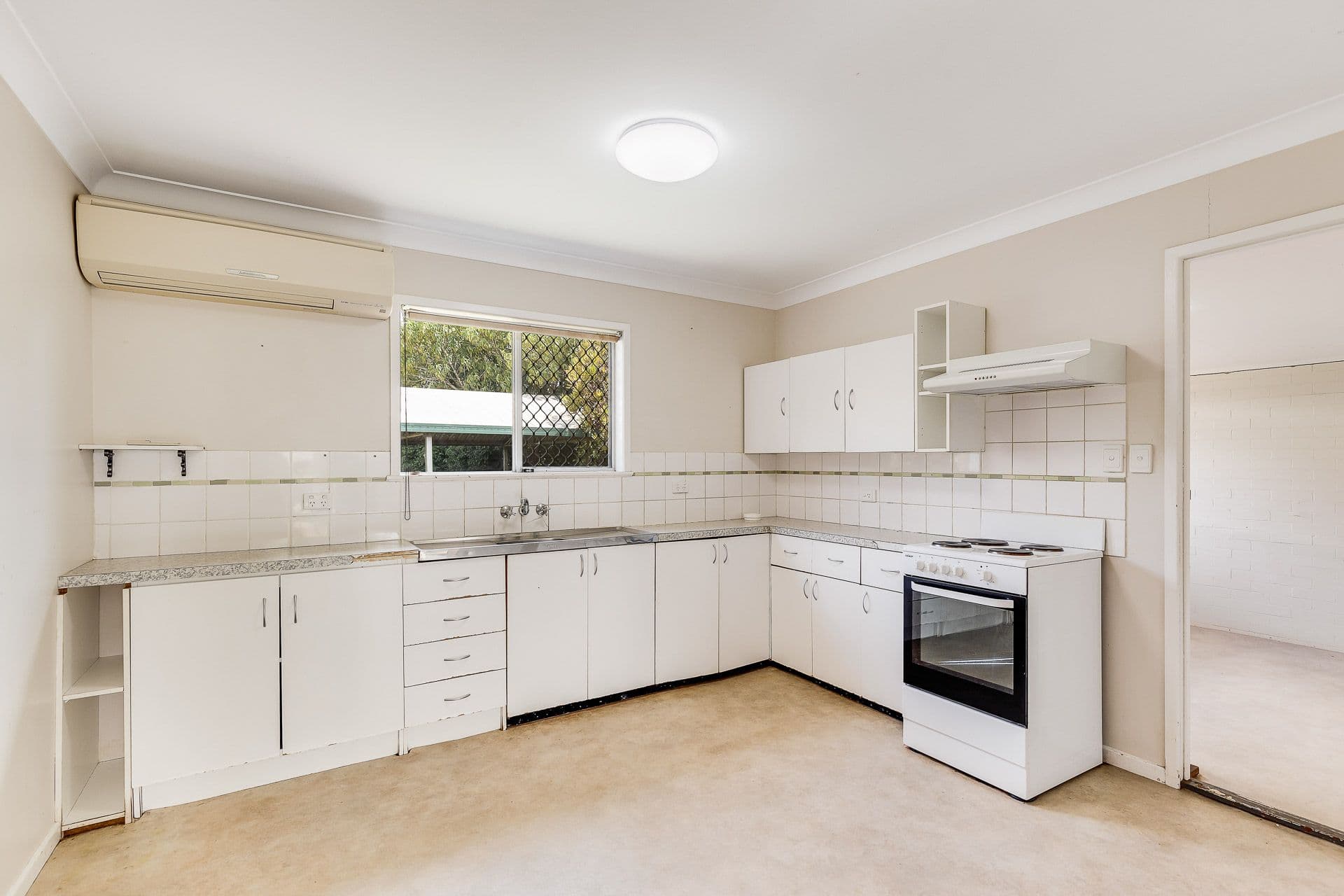 254 Alderley Street, Centenary Heights QLD 4350, Centenary Heights - Thumbnail 3