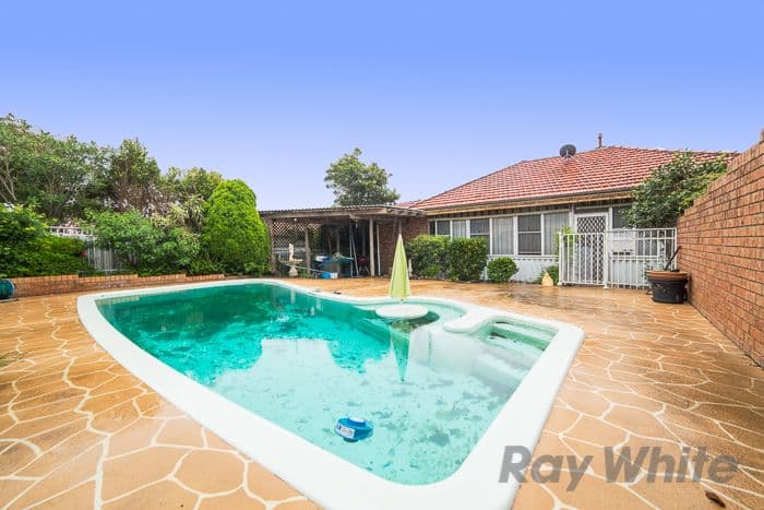10 Hallvert Street, Charlestown NSW 2290, Charlestown - Thumbnail 2