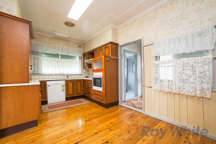 10 Hallvert Street, Charlestown NSW 2290, Charlestown - Thumbnail 6