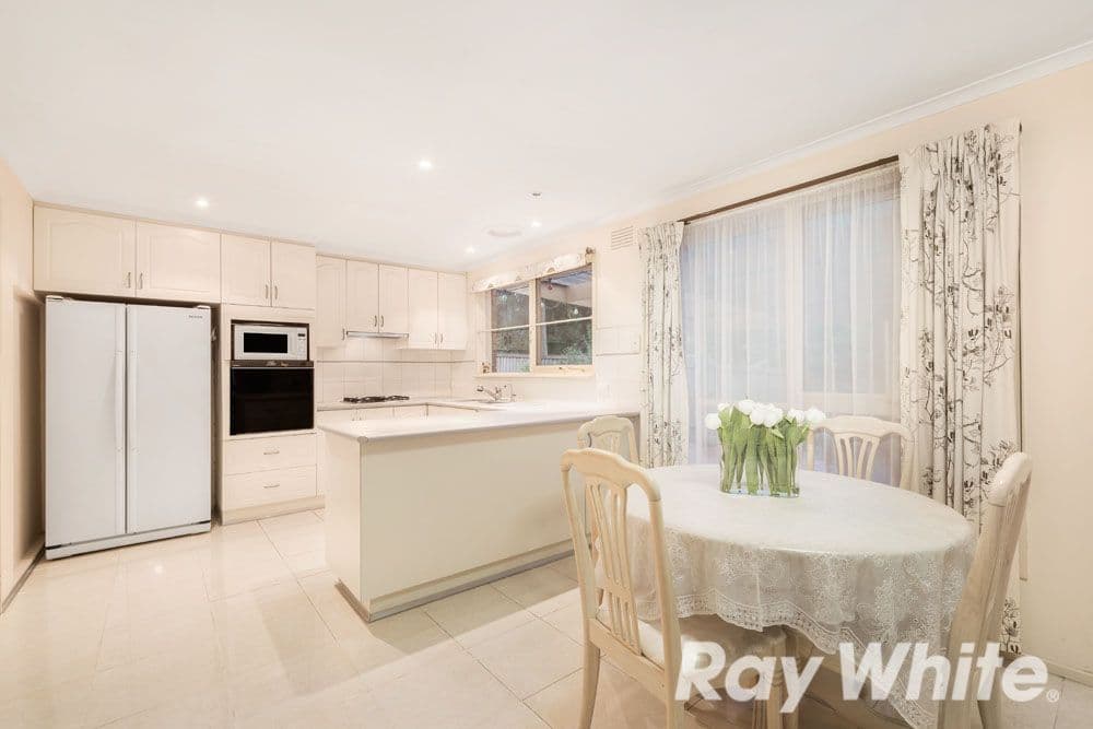 6 Nina Place, Wantirna VIC 3152, Wantirna - Thumbnail 5