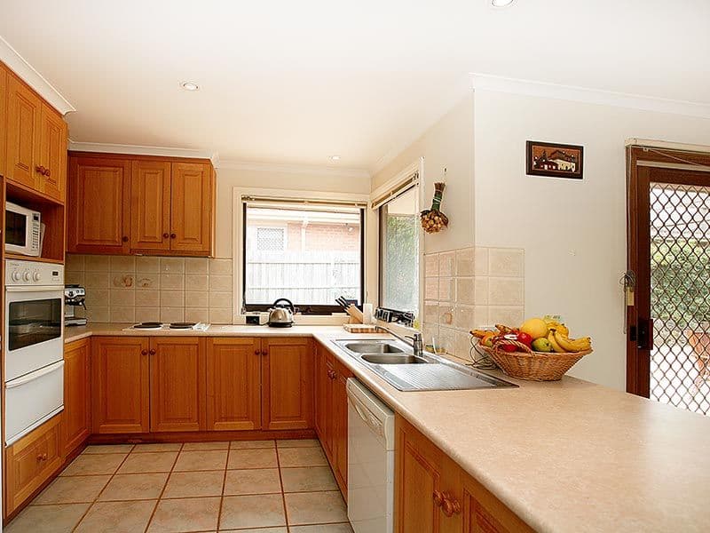 2 Abrahams Court, BURWOOD VIC 3125, Burwood - Thumbnail 3