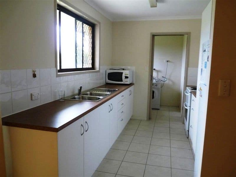 9 Byron Terrace, Redlynch, QLD, 4870, Redlynch - Thumbnail 7