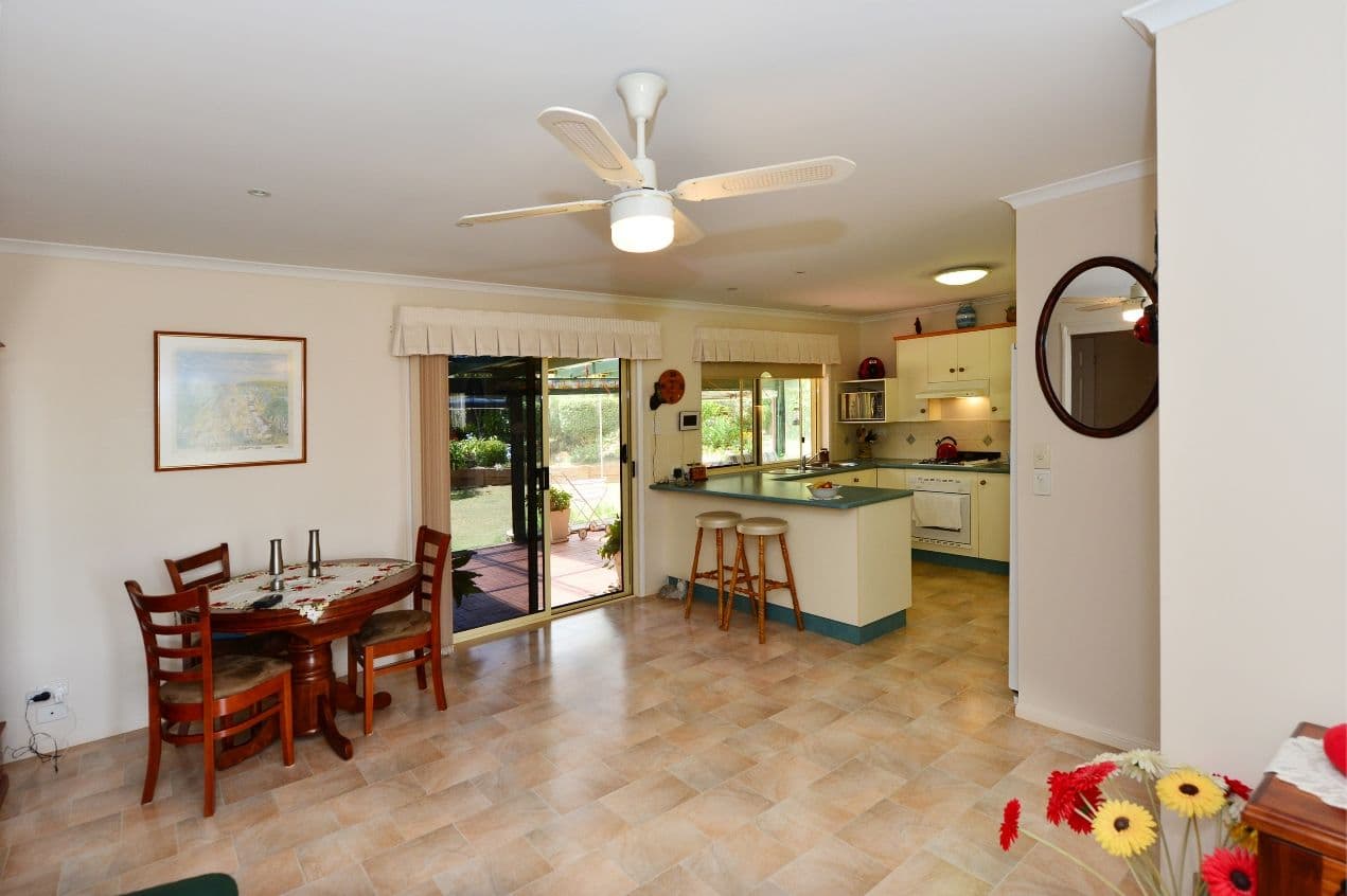 6 Hillcroft Court, DARLING HEIGHTS QLD 4350, Darling Heights - Thumbnail 5