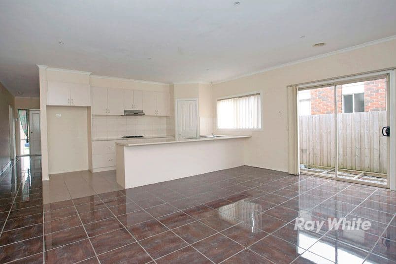 9  Hope Court, CRANBOURNE VIC 3977, Cranbourne West - Thumbnail 2