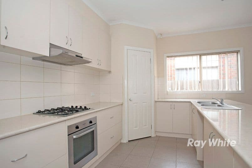 9  Hope Court, CRANBOURNE VIC 3977, Cranbourne West - Thumbnail 3