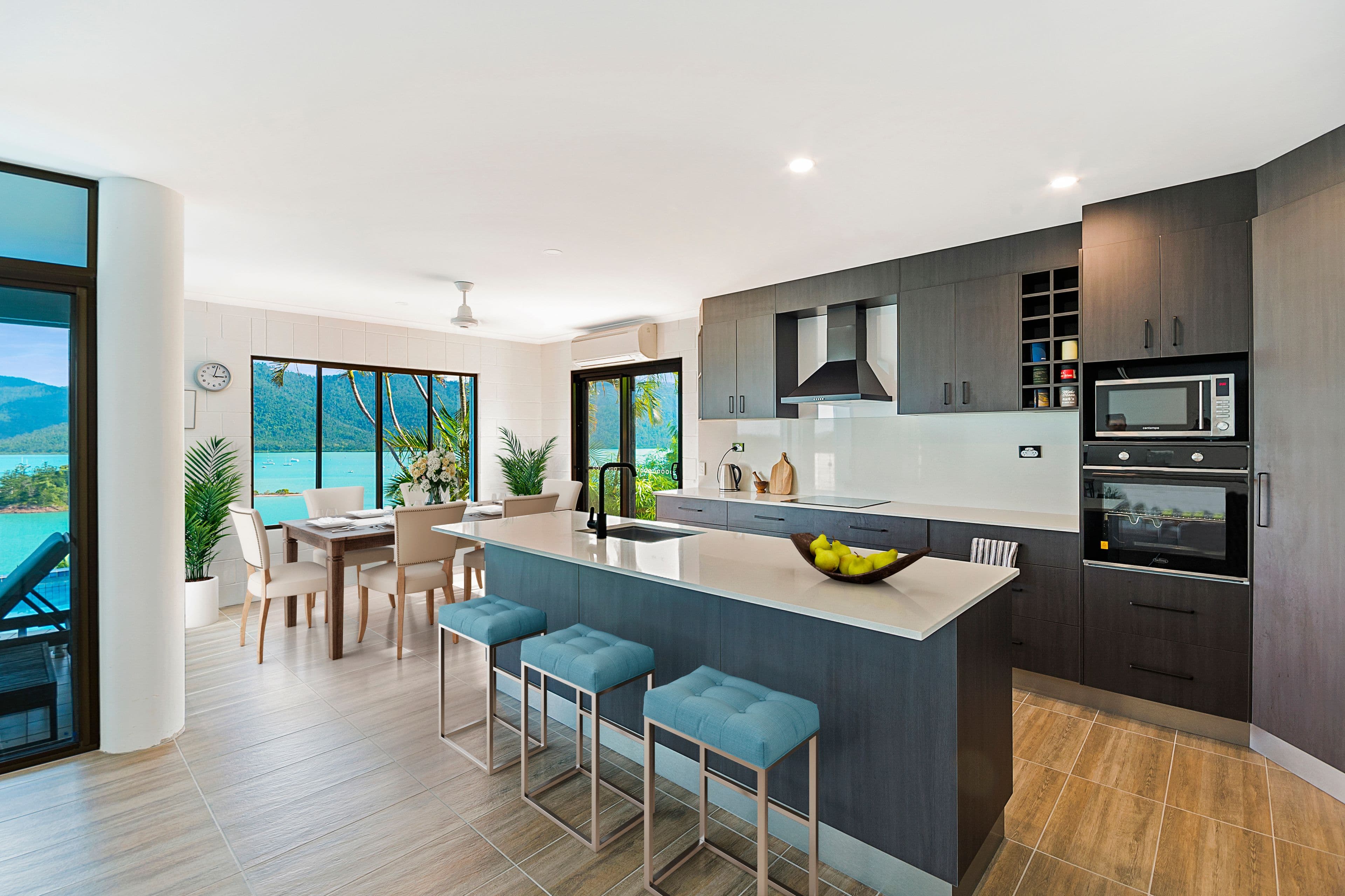 2 Shutehaven Close, Shute Harbour QLD 4802, Shute Harbour - Thumbnail 2