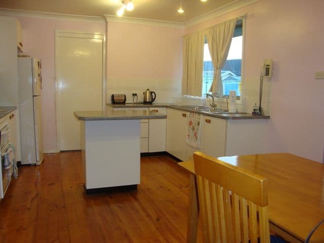 14 Garnet Street, BOSSLEY PARK NSW 2176, Bossley Park - Thumbnail 2
