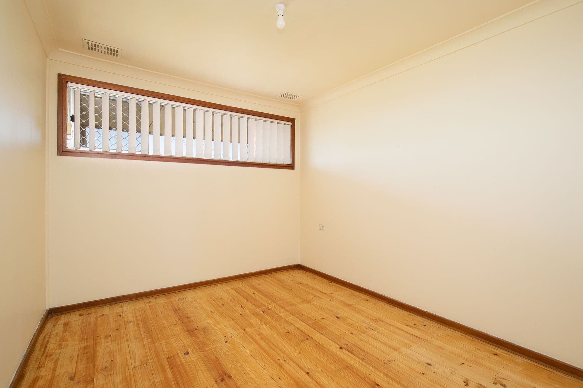 4 Greenway Avenue, Woodberry NSW 2322, Woodberry - Thumbnail 8