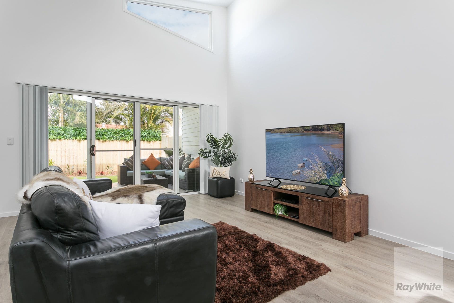 1 Falkirk Parade, Redland Bay QLD 4165, Redland Bay - Thumbnail 4