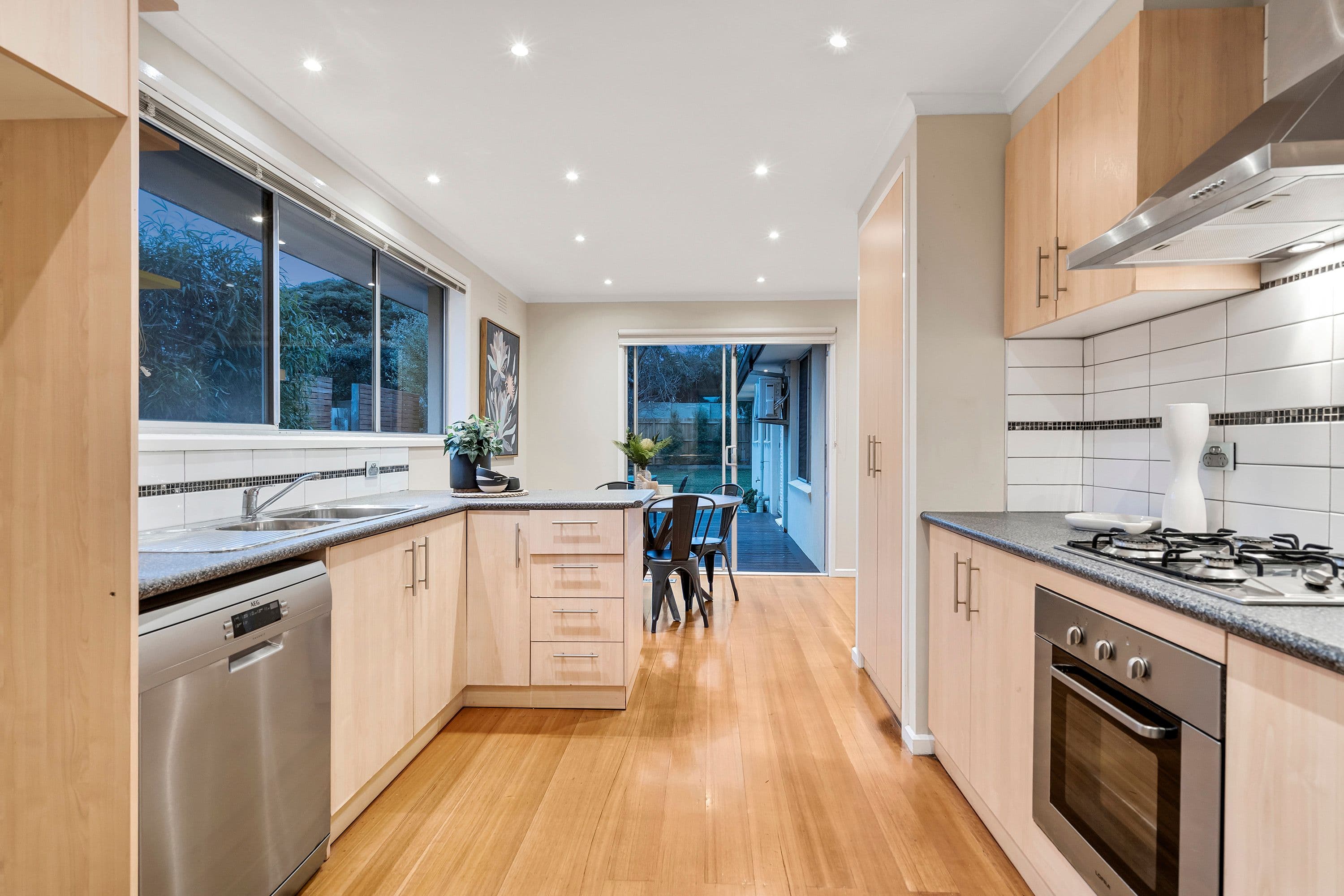 83 Tiverton Drive, Mulgrave VIC 3170, Mulgrave - Thumbnail 4