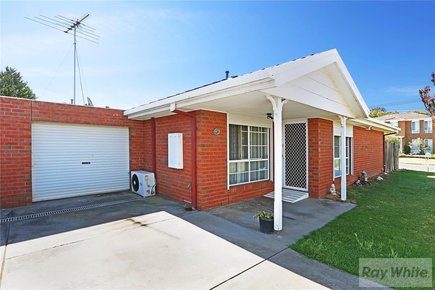 56 Cameron Crescent, Lara VIC 3212, Lara - Image 1