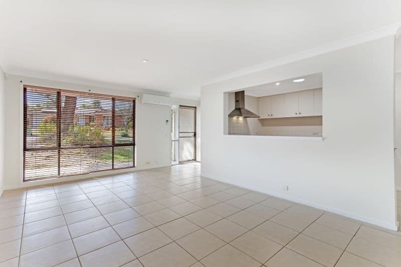 6 Bottlebrush Drive, Glenning Valley - Thumbnail 5